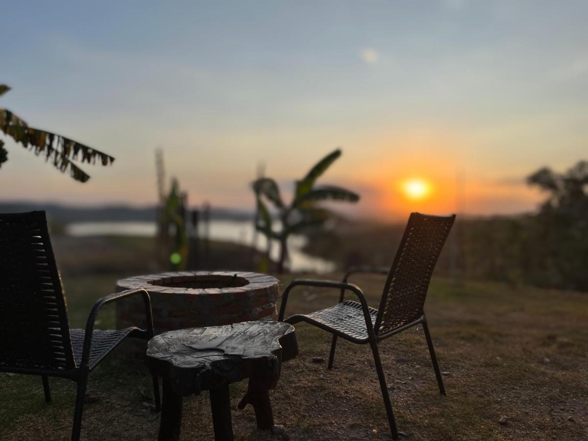 Chale Recanto - Ofuro, Banheira, Vista, Cachoeira E Lago Alexania Bagian luar foto