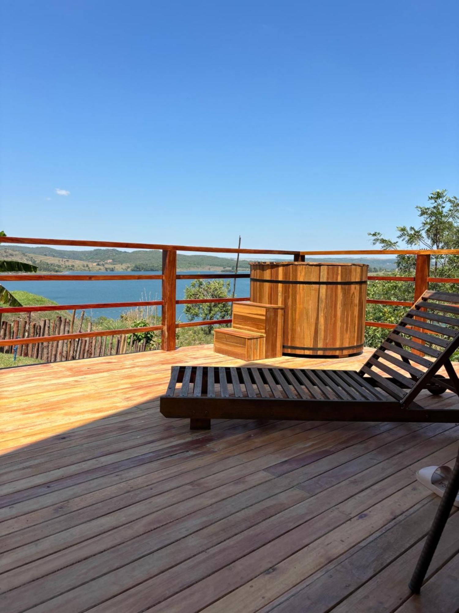 Chale Recanto - Ofuro, Banheira, Vista, Cachoeira E Lago Alexania Bagian luar foto